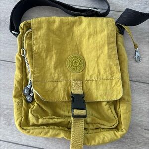 Kipling crossbody nylon travel sport multi pocket purse